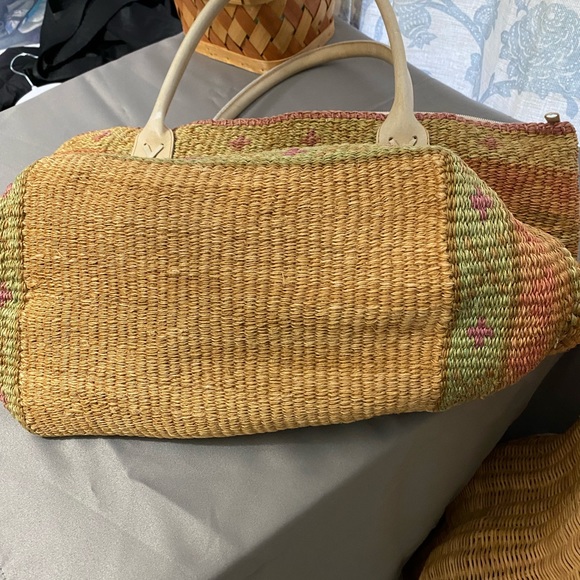 Woven straw beach carry all purse - Picture 7 of 8